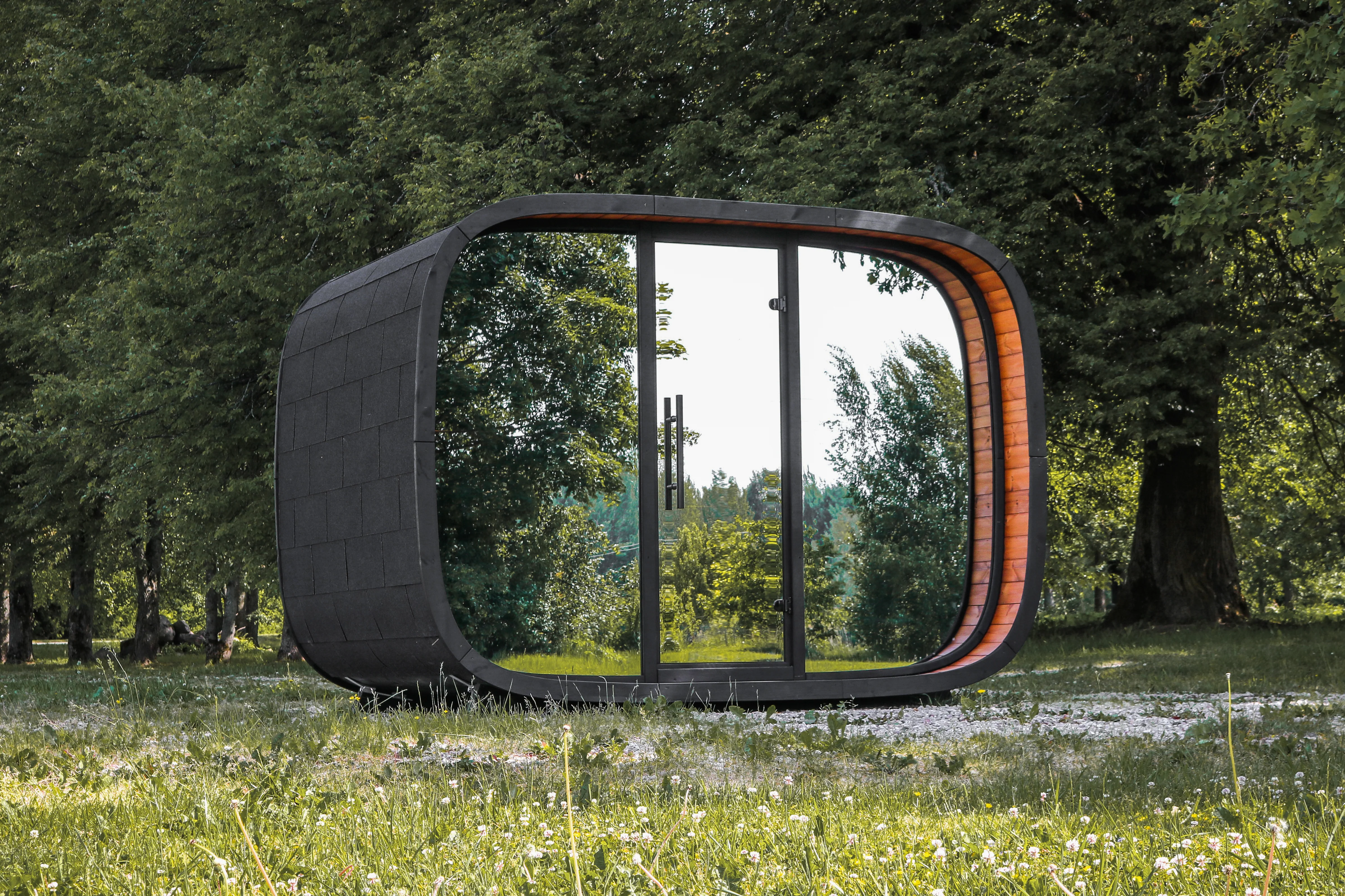 Florence Relax Traditional Outdoor Luxury Sauna - 6 Person - Image 6