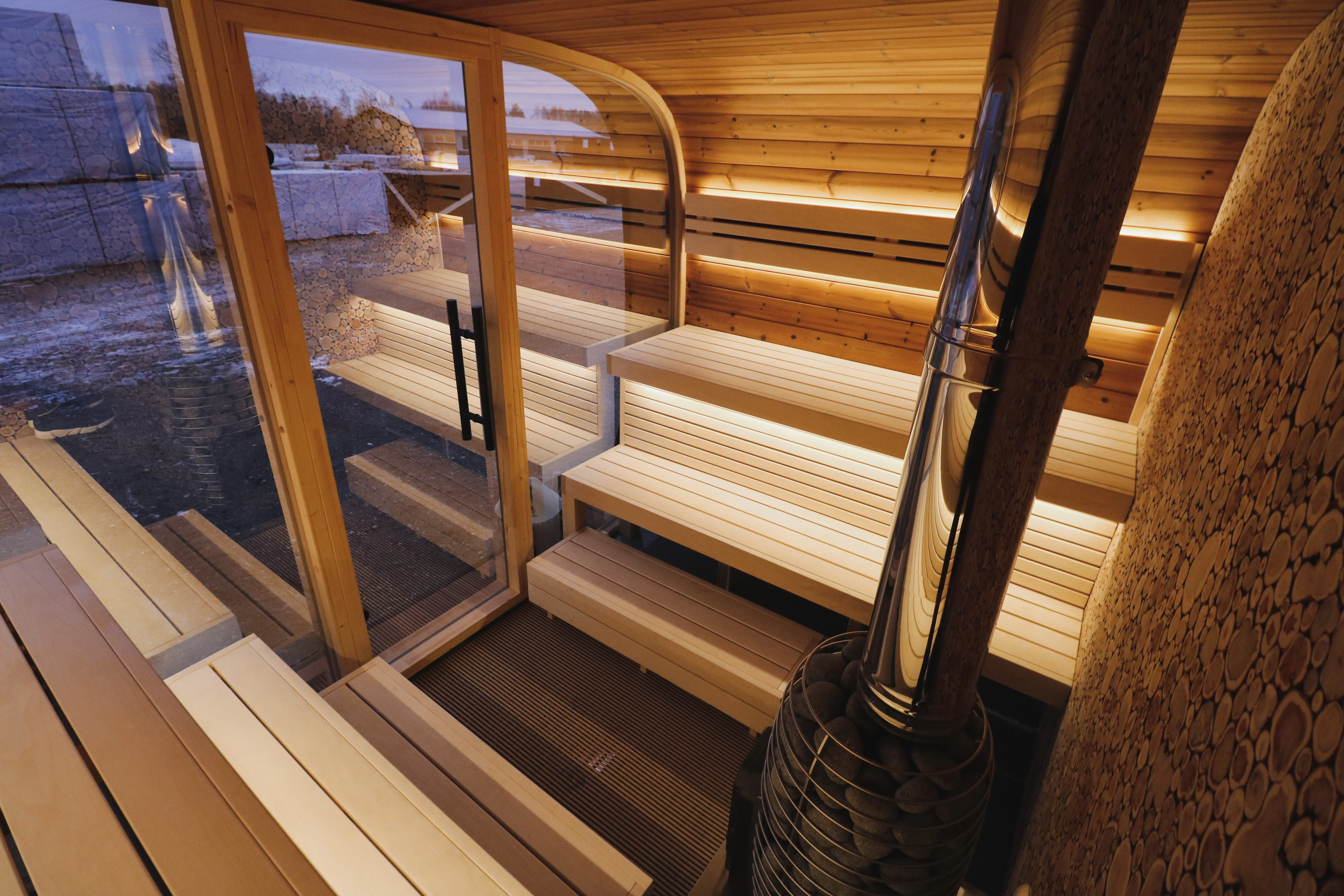 Vienna Single Traditional Outdoor Luxury Sauna - 8 Person - Image 23