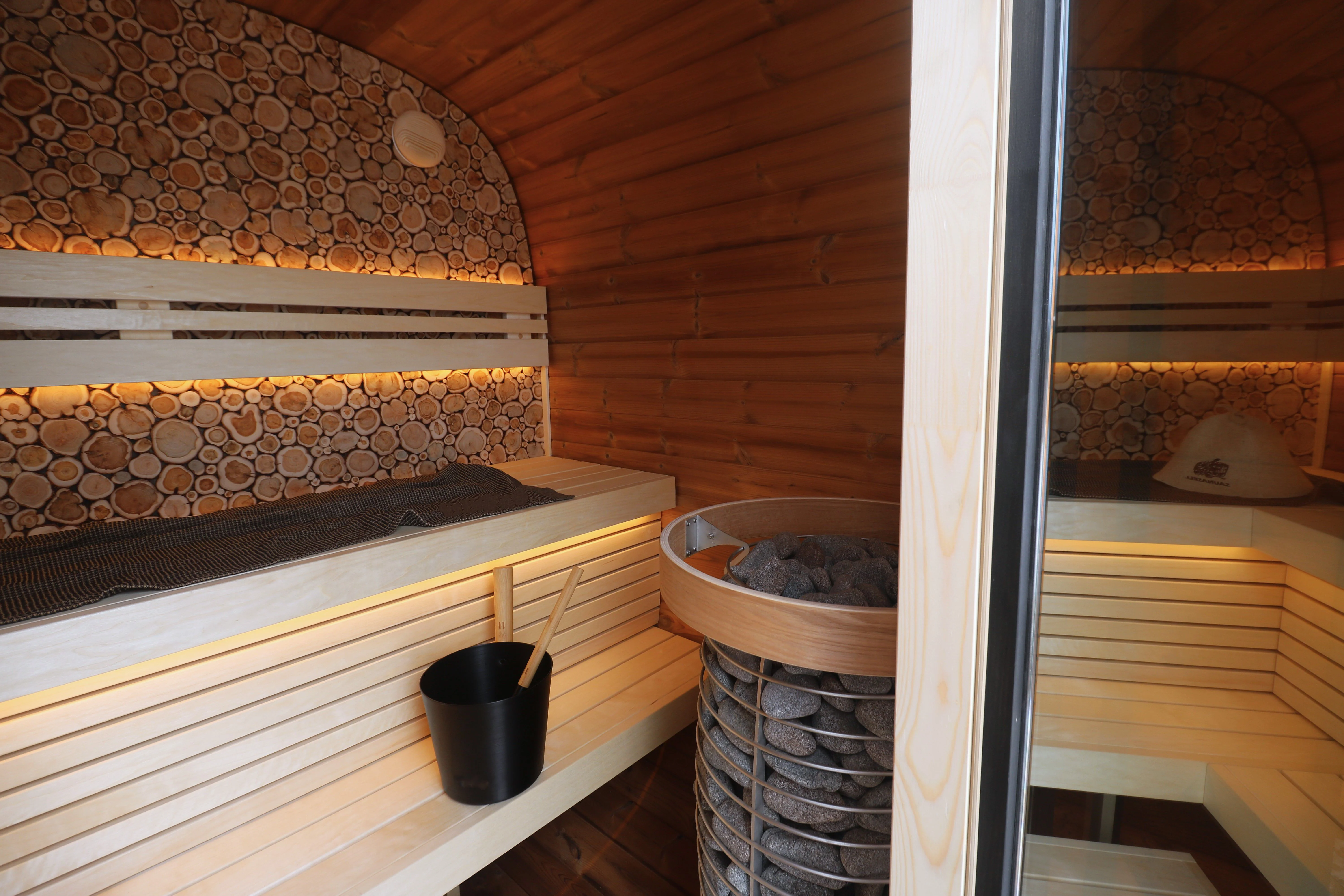 Vienna Single Traditional Outdoor Luxury Sauna - 8 Person - Image 35